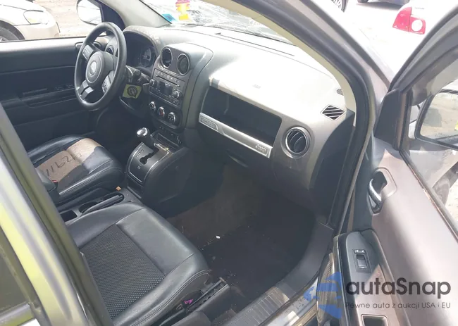 1C4NJDBB1FD216370: 42911295