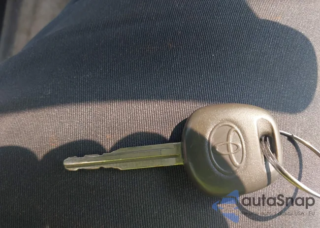 2T3BF4DV8CW257461: 42911355