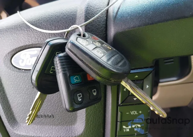 1FMJU1HT0FEF49993: 42912674