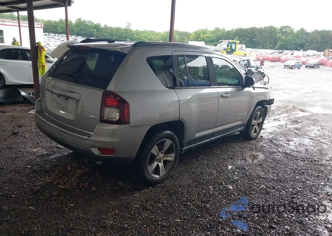 1C4NJDEB4GD723969: 42912678