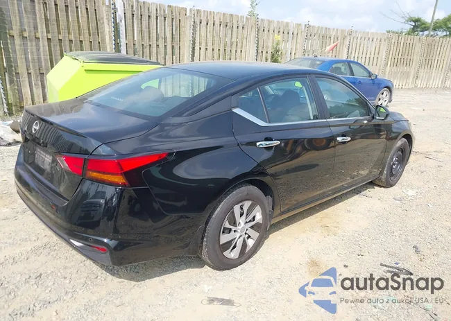 1N4BL4BV0RN309196: 42912689