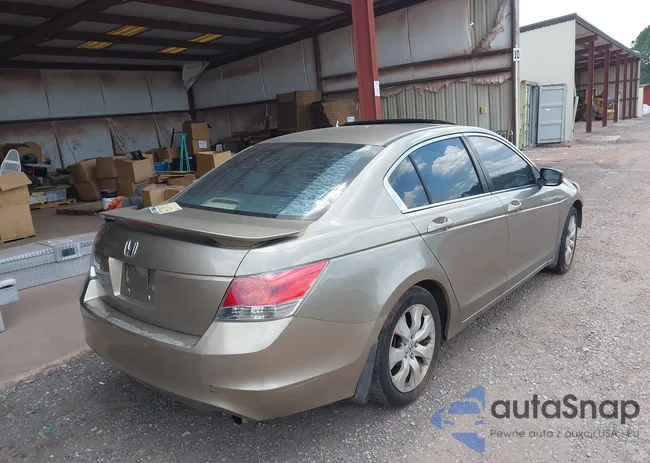 1HGCP26769A041301: 42912835