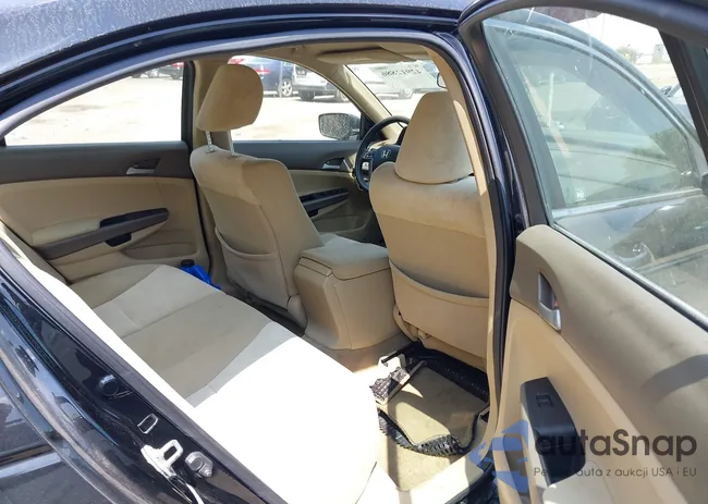 1HGCP2F36AA024046: 42912886