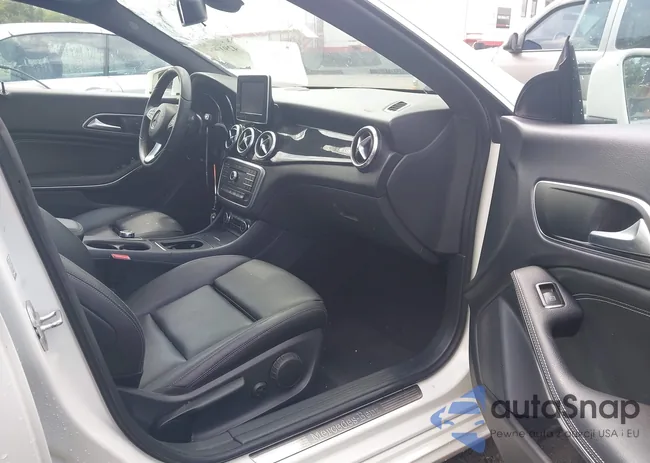 WDDSJ4GB5GN375650: 42913014