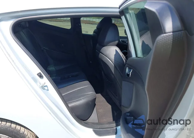 KMHTC6AD6FU222077: 42913230