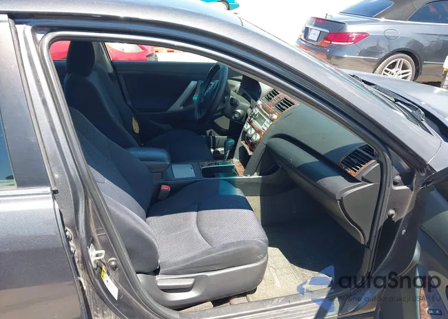 4T1BE46K69U410071: 42912594