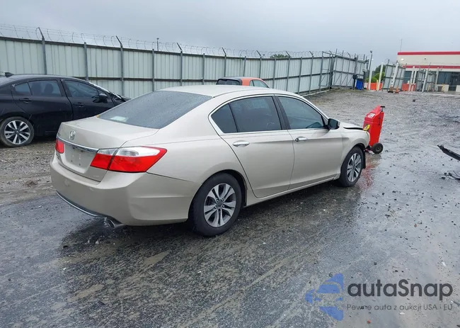 1HGCR2F3XEA088011: 42913697