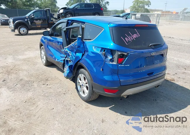 1FMCU0GD9HUC08808: 42913705