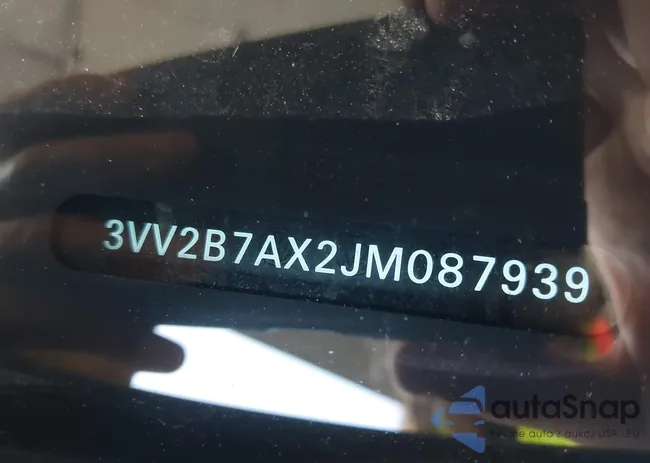 3VV2B7AX2JM087939: 42913726