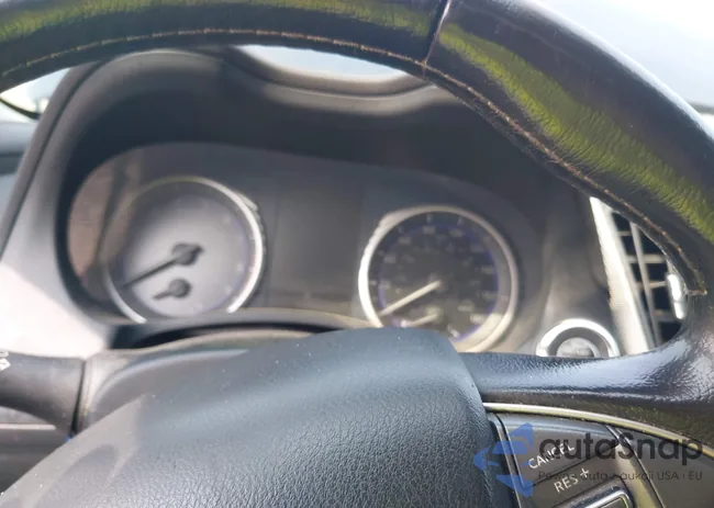 JN1BV7AR3FM420212: 42913751