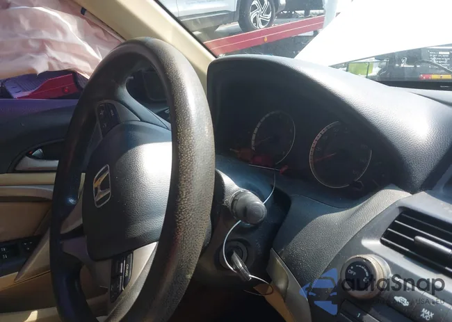 1HGCS117X9A015946: 42913862