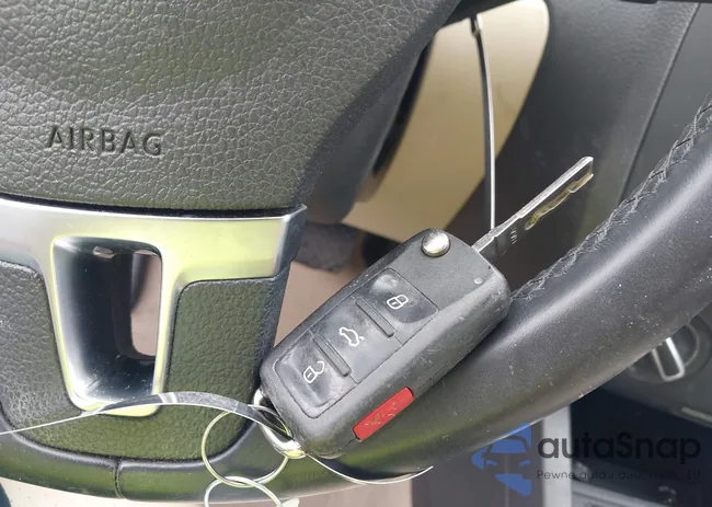 3VWD07AJ9EM236360: 42913870