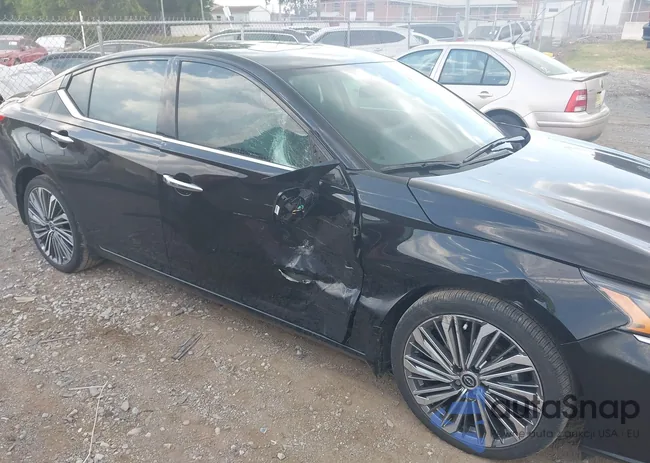 1N4BL4EV7PN302996: 42914054