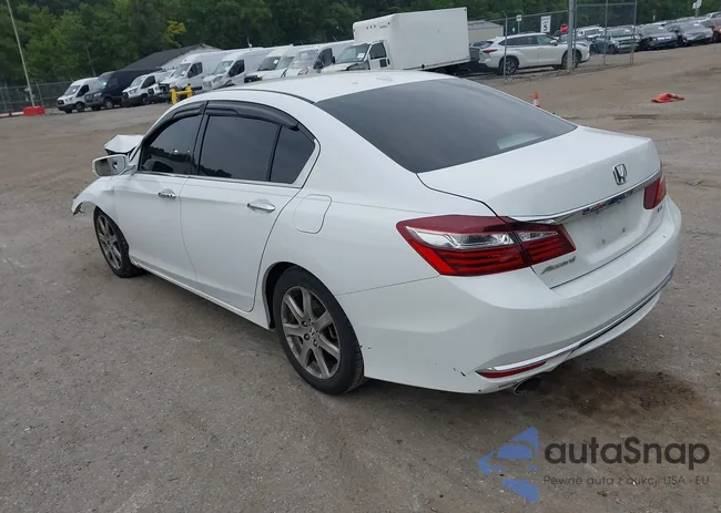 1HGCR3F01GA002387: 42914071