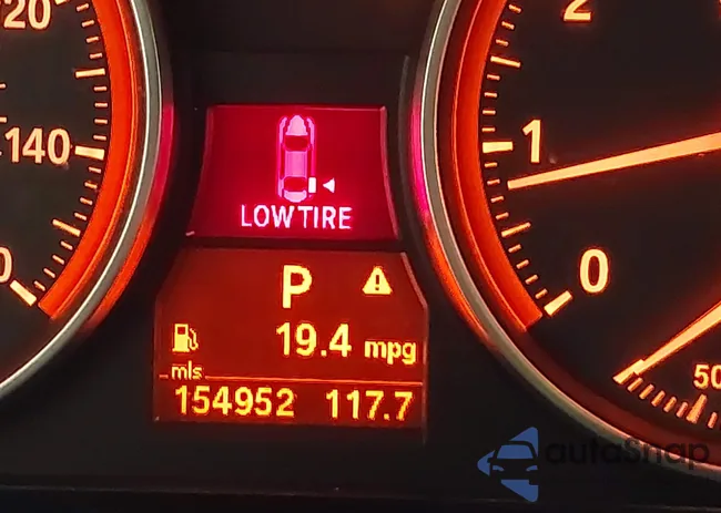 WBAVM1C54FV318221: 42914114