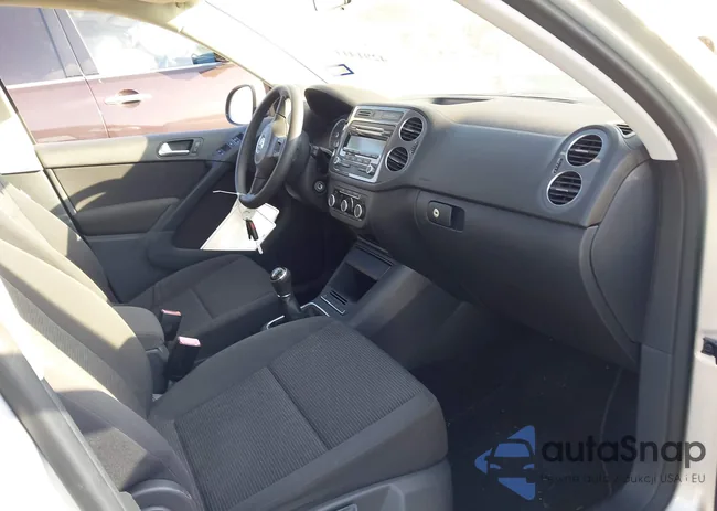 WVGCV7AX7CW593243: 42914119