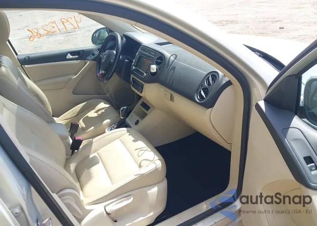 WVGAV7AX8CW544835: 42913286