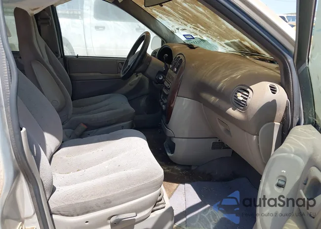 2C4GP44393R221533: 42913372