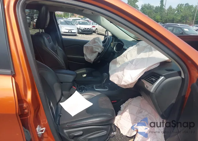 1C4PJMBSXFW776658: 42913418