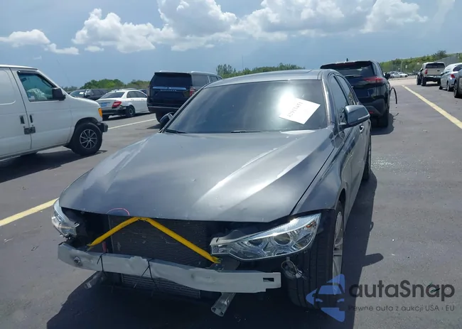 WBA8A9C37HK864227: 42913451