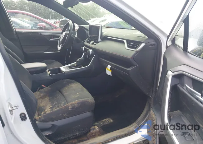 JTMCB3FV6PD113935: 42913574