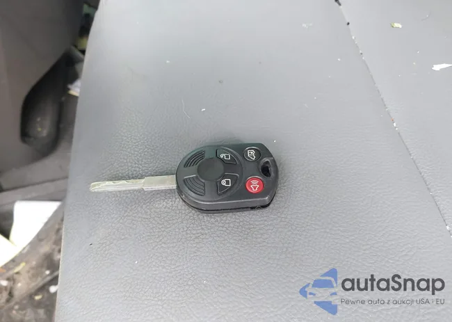 1FTYR2CM8KKA10527: 42914715