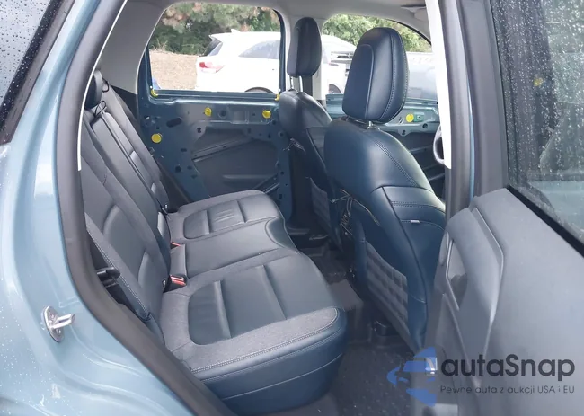 3FMCR9C6XNRD28262: 42914764