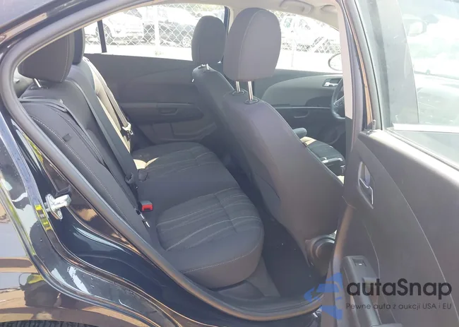 1G1JC5SH6F4174354: 42914376