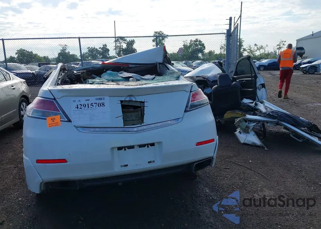 19UUA9F39EA800125: 42915708