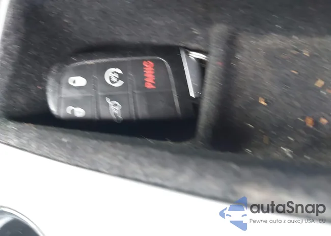 1C4RJEAG3LC372299: 42915775