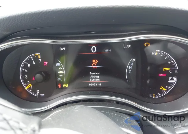 1C4RJEAG3LC372299: 42915775