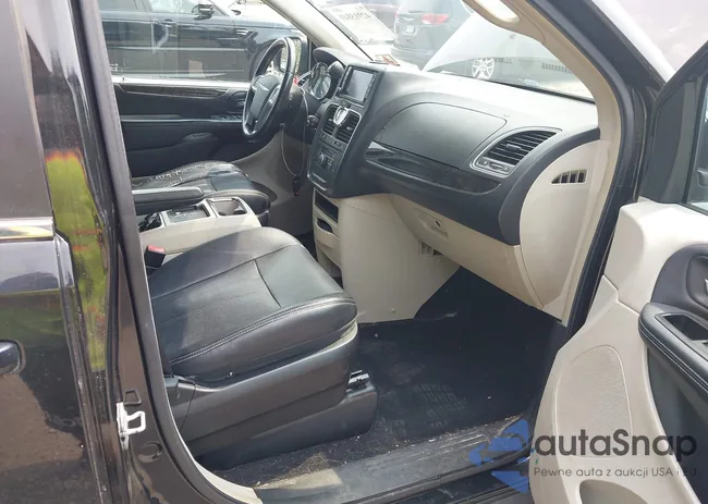 2C4RC1BG7DR648882: 42915849