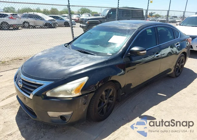 1N4AL3AP1DN527777: 42915990