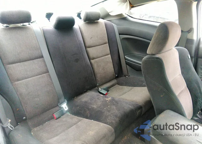 1HGCS12328A001646: 42916129