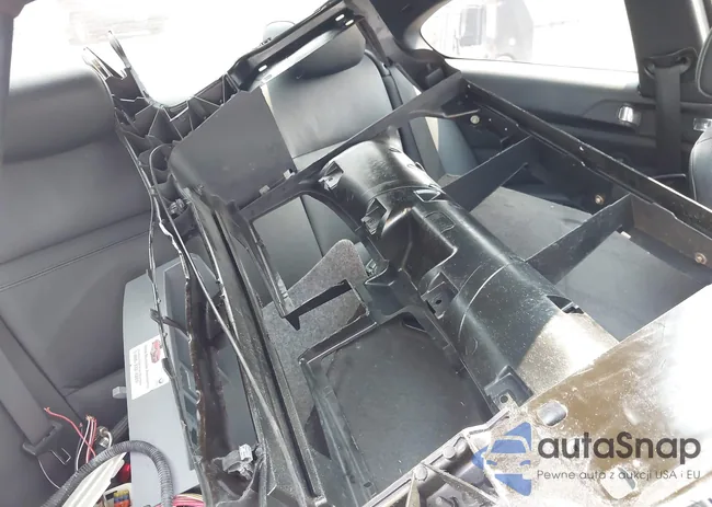 WBAKF9C55BE247195: 42915350