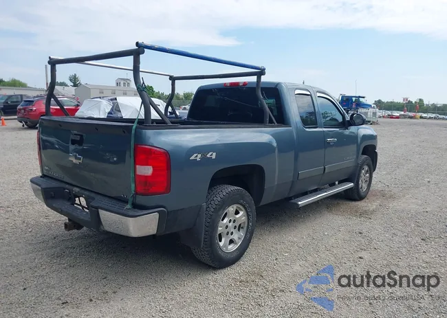 2GCEK190681137761: 42915377