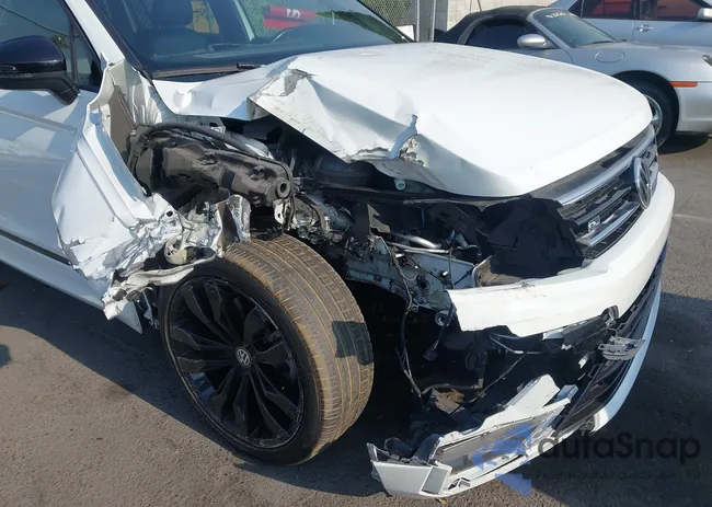 3VV2B7AX5MM098986: 42915409