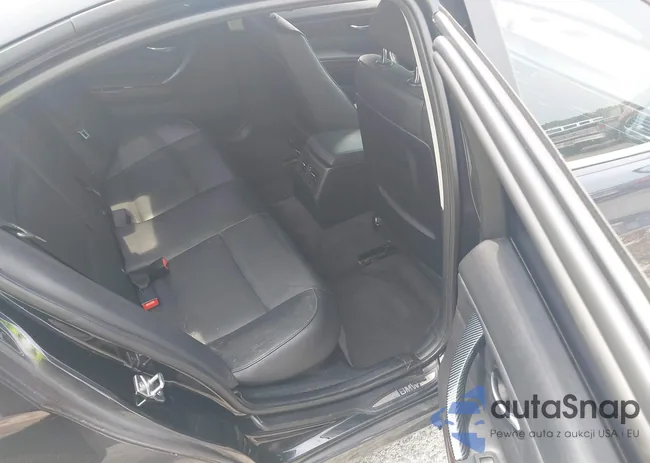 WBAPK5C59BF126626: 42915526