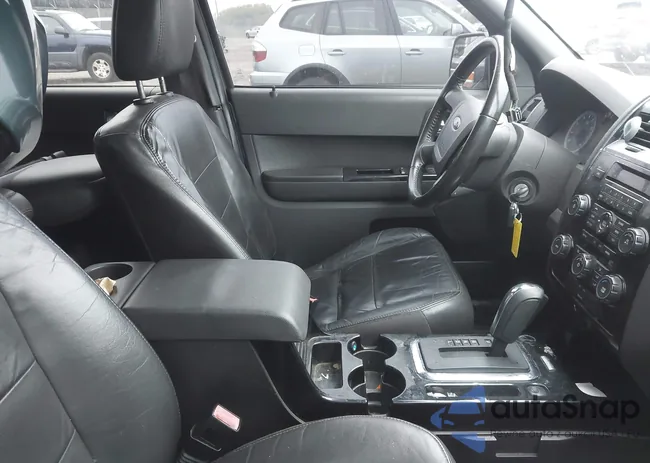 1FMCU9EG5CKC58868: 42916688