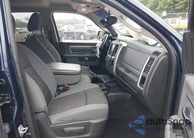 3C6UR5DL9DG538536: 42916781