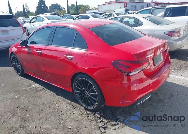 WDD3G4EB1LW039827: 42916807