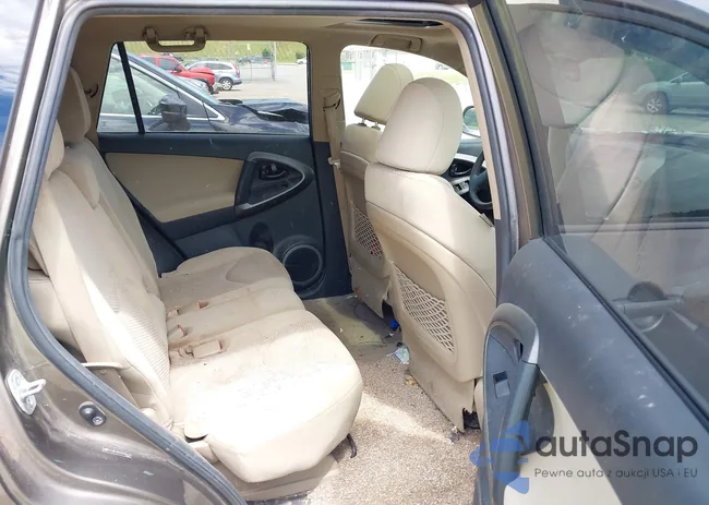 2T3BF4DV2CW194213: 42916876