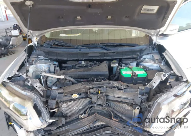 JN8AT2MT8HW140127: 42917165