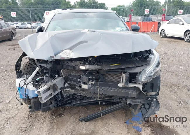 1N4BL4CW7NN307737: 42916319