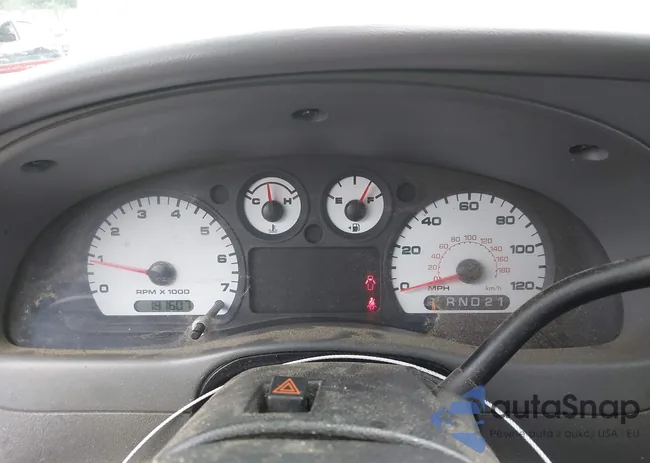 1FTYR44E88PB11324: 42916472