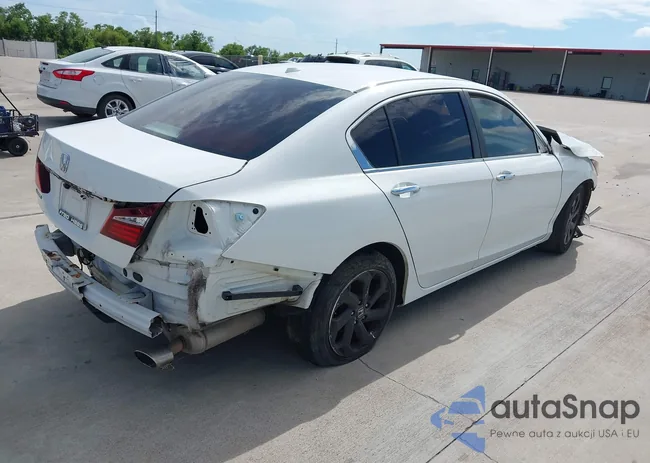 1HGCR2F88HA034108: 42916476