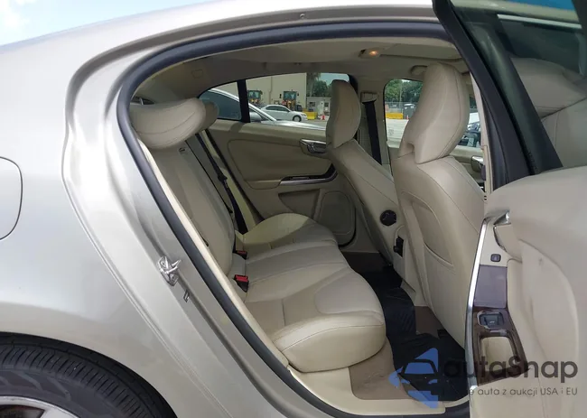 YV1612FS7E1285853: 42916508