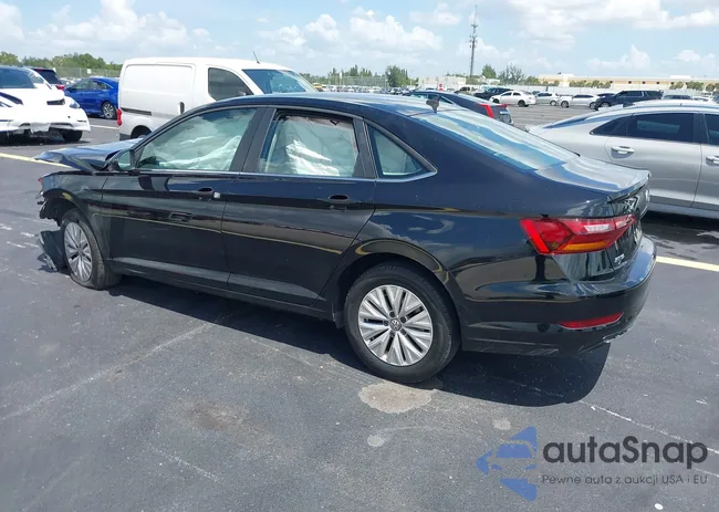 3VWC57BU3KM027570: 42917714