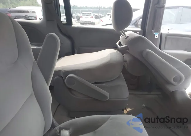 5FNRL38218B045306: 42918187