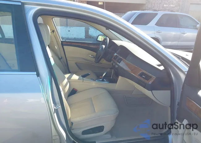 WBANW13518CZ79780: 42917395